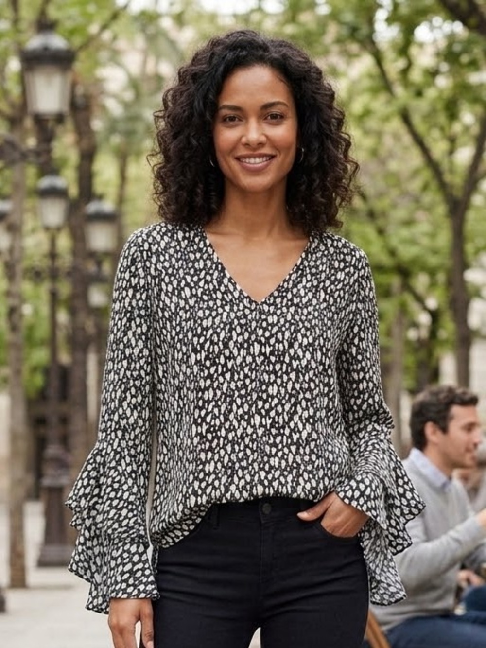 Vince Camuto Animal Print V-Neck Tiered Ruffle Sleeve Blouse Size L